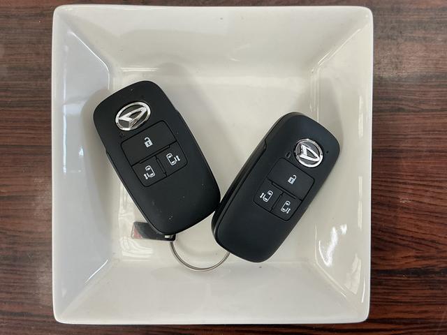 タントカスタムＸ　届出済み未使用車　４ＷＤ　バックカメラ届出済み未使用車　４ＷＤ　バックカメラ　両側電動スライドドア　前後コーナーセンサー　前席シートヒーター　電子パーキング　オートマチックハイビーム　オートブレーキホールド　１４インチ純正アルミホイール（京都府）の中古車