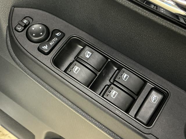 タントカスタムＸ　届出済み未使用車　４ＷＤ　バックカメラ届出済み未使用車　４ＷＤ　バックカメラ　両側電動スライドドア　前後コーナーセンサー　前席シートヒーター　電子パーキング　オートマチックハイビーム　オートブレーキホールド　１４インチ純正アルミホイール（京都府）の中古車