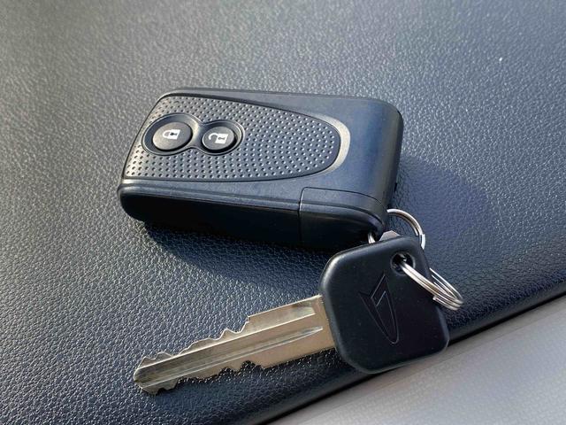 ミラココアココアプラスＸ　　アイドリングストップダイハツ認定中古車　アイドリングストップ　電動格納ミラー　ＣＤチューナー　シートリフター　アームレスト　チルトステアリング　キーフリーキー　ＡＢＳ（京都府）の中古車