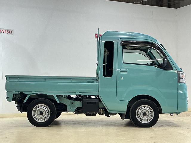 ハイゼットトラックジャンボＳＡIIIｔ　４ＷＤ　ＣＤオーディオ　４速オートマ車４ＷＤ　ＣＤオーディオ　４速オートマ車　リアコーナーセンサー　荷台作業灯　３方開　ＬＥＤヘッドライト　オートライト　ドアバイザー　フォグライト　キーレスエントリー　スペアキー有り　マニュアルエアコン（京都府）の中古車