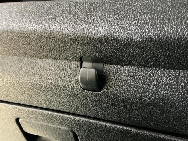 ハイゼットトラックジャンボＳＡIIIｔ　４ＷＤ　ＣＤオーディオ　４速オートマ車４ＷＤ　ＣＤオーディオ　４速オートマ車　リアコーナーセンサー　荷台作業灯　３方開　ＬＥＤヘッドライト　オートライト　ドアバイザー　フォグライト　キーレスエントリー　スペアキー有り　マニュアルエアコン（京都府）の中古車