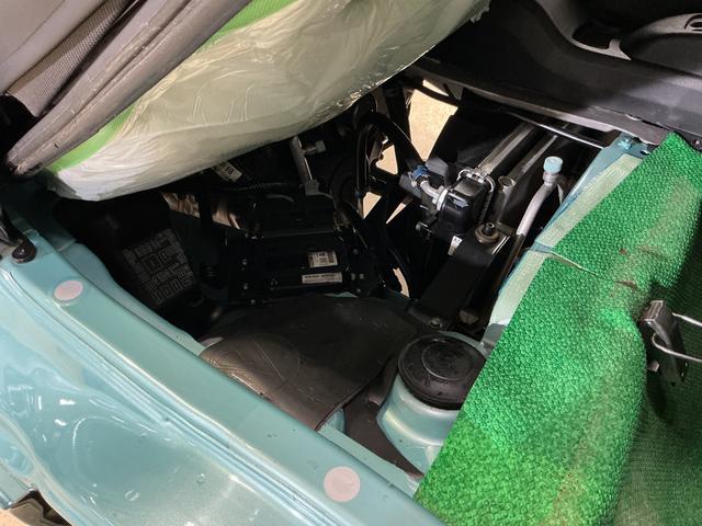 ハイゼットトラックジャンボＳＡIIIｔ　４ＷＤ　ＣＤオーディオ　４速オートマ車４ＷＤ　ＣＤオーディオ　４速オートマ車　リアコーナーセンサー　荷台作業灯　３方開　ＬＥＤヘッドライト　オートライト　ドアバイザー　フォグライト　キーレスエントリー　スペアキー有り　マニュアルエアコン（京都府）の中古車