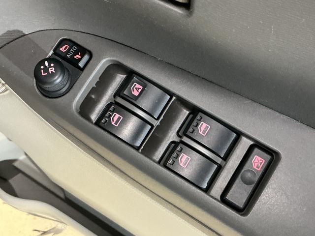 タントＸ　ＳＡIII　ナビ　バックカメラ　ＥＴＣ　フルセグチューナワンオーナー　ダイハツ純正ナビ　バックカメラ　フルセグチューナー　ＥＴＣ　ブルートゥース対応　プッシュボタンエンジンスタート　助手席側リヤパワースライドドア　スマートアシストＩＩＩ　ＬＥＤヘッドライト（京都府）の中古車