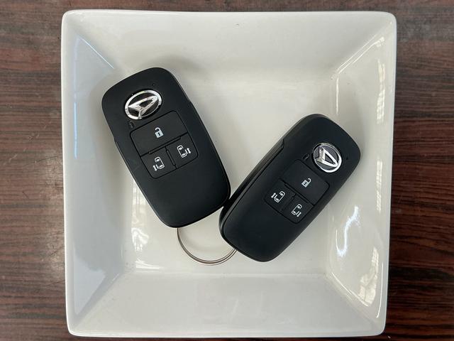 ムーヴキャンバスストライプスG 届出済み未使用車 4WD バックカメラ届出済み未使用車 4WD バックカメラ 両側電動スライドドア 前後コーナーセンサー 前席シートヒーター 電子パーキング オートブレーキホールド オートマチックハイビーム ホッとカップホルダー USB(京都府)の中古車