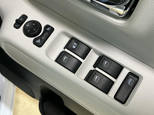 ムーヴキャンバスストライプスＧ　届出済み未使用車　バックカメラ　電動スライド届出済み未使用車　バックカメラ　両側電動スライドドア　前後コーナーセンサー　前席シートヒーター　電子パーキング　オートブレーキホールド　オートマチックハイビーム　ホッとカップホルダー　プッシュスタート（京都府）の中古車