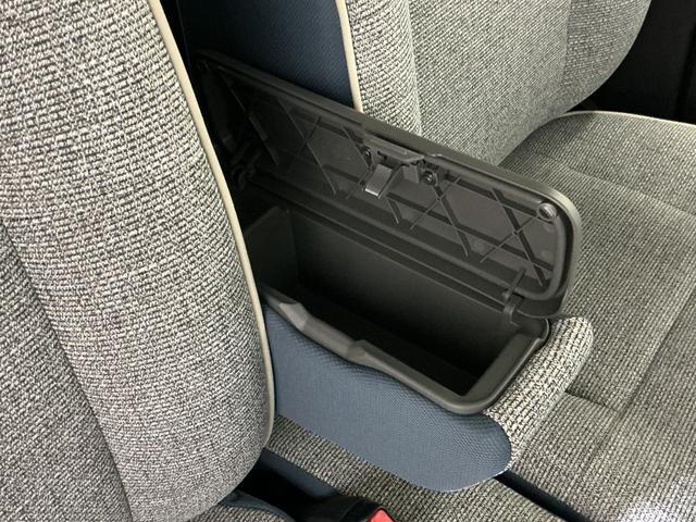 ムーヴキャンバスストライプスＧ　届出済み未使用車　バックカメラ　電動スライド届出済み未使用車　バックカメラ　両側電動スライドドア　前後コーナーセンサー　前席シートヒーター　電子パーキング　オートブレーキホールド　オートマチックハイビーム　ホッとカップホルダー　プッシュスタート（京都府）の中古車