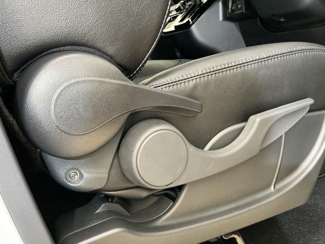 タントカスタムX 届出済み未使用車 パノラマモニター 電動スライド届出済み未使用車 パノラマモニター 両側電動スライドドア 前席シートヒーター 前後コーナーセンサー 電子パーキング オートブレーキホールド オートマチックハイビーム 14インチ純正アルミホイール(京都府)の中古車