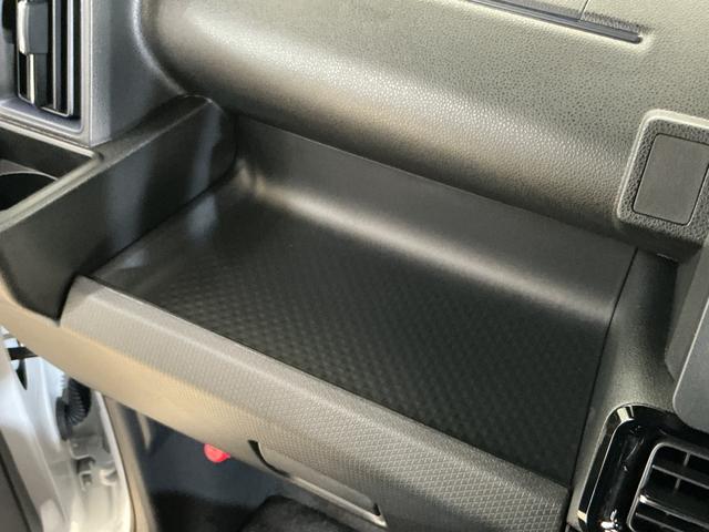 タントカスタムX 届出済み未使用車 パノラマモニター 電動スライド届出済み未使用車 パノラマモニター 両側電動スライドドア 前席シートヒーター 前後コーナーセンサー 電子パーキング オートブレーキホールド オートマチックハイビーム 14インチ純正アルミホイール(京都府)の中古車