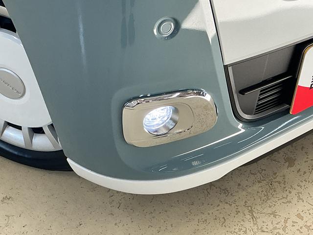 ムーヴキャンバスストライプスＧ　届出済み未使用車　４ＷＤ　バックカメラ届出済み未使用車　４ＷＤ　バックカメラ　両側電動スライドドア　前後コーナーセンサー　前席シートヒーター　電子パーキング　オートブレーキホールド　オートマチックハイビーム　ホッとカップホルダー　ＵＳＢ（京都府）の中古車