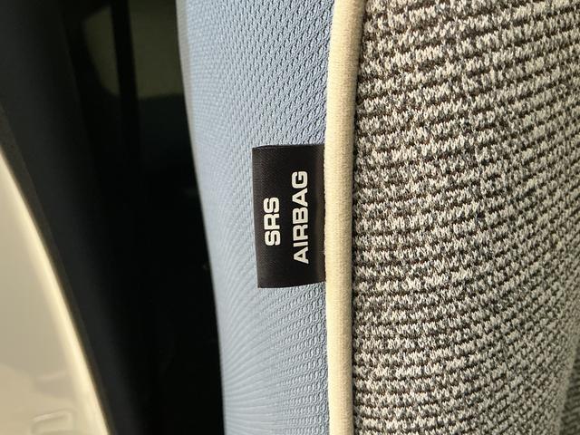 ムーヴキャンバスストライプスＧ　届出済み未使用車　４ＷＤ　バックカメラ届出済み未使用車　４ＷＤ　バックカメラ　両側電動スライドドア　前後コーナーセンサー　前席シートヒーター　電子パーキング　オートブレーキホールド　オートマチックハイビーム　ホッとカップホルダー　ＵＳＢ（京都府）の中古車