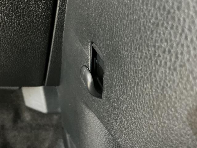 ムーヴキャンバスストライプスＧ　届出済み未使用車　４ＷＤ　バックカメラ届出済み未使用車　４ＷＤ　バックカメラ　両側電動スライドドア　前後コーナーセンサー　前席シートヒーター　電子パーキング　オートブレーキホールド　オートマチックハイビーム　ホッとカップホルダー　ＵＳＢ（京都府）の中古車