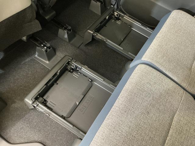 ムーヴキャンバスストライプスＧ　届出済み未使用車　４ＷＤ　バックカメラ届出済み未使用車　４ＷＤ　バックカメラ　両側電動スライドドア　前席シートヒーター　前後コーナーセンサー　ホッとカップホルダー　電子パーキング　オートブレーキホールド　オートマチックハイビーム　ＵＳＢ（京都府）の中古車