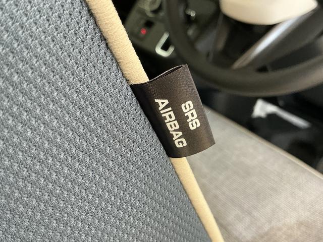 ムーヴキャンバスストライプスＧ　届出済み未使用車　４ＷＤ　バックカメラ届出済み未使用車　４ＷＤ　バックカメラ　両側電動スライドドア　前席シートヒーター　前後コーナーセンサー　ホッとカップホルダー　電子パーキング　オートブレーキホールド　オートマチックハイビーム　ＵＳＢ（京都府）の中古車