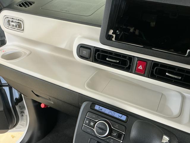 ムーヴキャンバスストライプスＧ　届出済み未使用車　４ＷＤ　バックカメラ届出済み未使用車　４ＷＤ　バックカメラ　両側電動スライドドア　前席シートヒーター　前後コーナーセンサー　ホッとカップホルダー　電子パーキング　オートブレーキホールド　オートマチックハイビーム　ＵＳＢ（京都府）の中古車