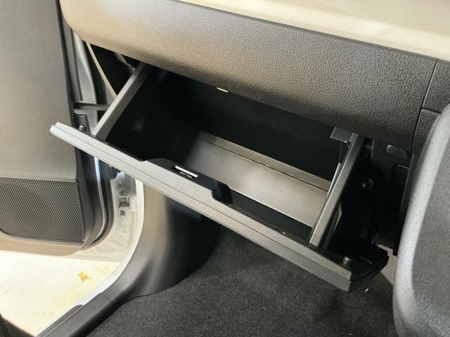 ムーヴキャンバスストライプスＧ　届出済み未使用車　４ＷＤ　バックカメラ届出済み未使用車　４ＷＤ　バックカメラ　両側電動スライドドア　前席シートヒーター　前後コーナーセンサー　ホッとカップホルダー　電子パーキング　オートブレーキホールド　オートマチックハイビーム　ＵＳＢ（京都府）の中古車