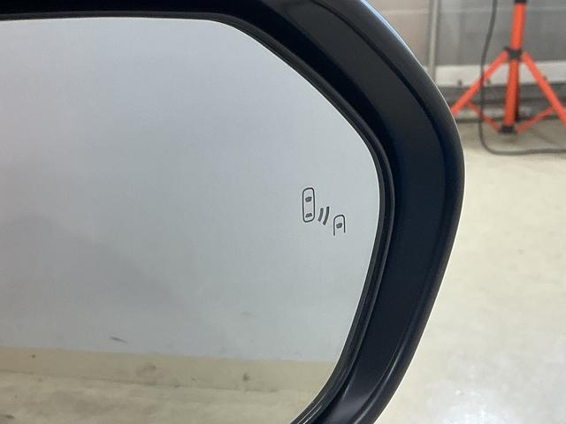 ヤリスハイブリッドＺ　ワンオーナー　ナビ　全方位カメラ　ＥＴＣワンオーナー　ナビ　パノラミックビューモニター　ＥＴＣ　前後ドライブレコーダー　ブラインドスポットモニター　前席シートヒーター　アダプティブクルーズコントロール　Ｂｌｕｅｔｏｏｔｈ　ヘルプネット（京都府）の中古車