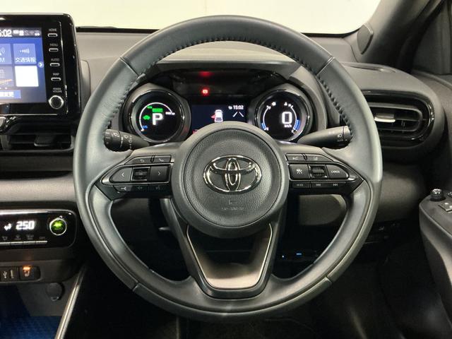 ヤリスハイブリッドＺ　ワンオーナー　ナビ　全方位カメラ　ＥＴＣワンオーナー　ナビ　パノラミックビューモニター　ＥＴＣ　前後ドライブレコーダー　ブラインドスポットモニター　前席シートヒーター　アダプティブクルーズコントロール　Ｂｌｕｅｔｏｏｔｈ　ヘルプネット（京都府）の中古車