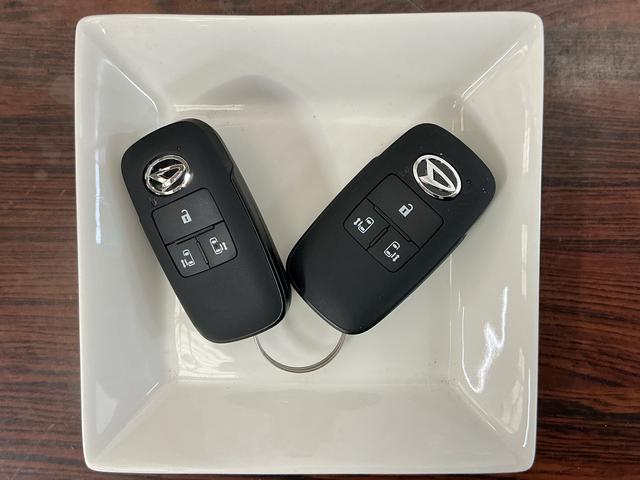 ムーヴキャンバスストライプスＧ　届出済未使用車　スマートアシスト届出済未使用車　スマートアシスト　バックカメラ　両側リヤパワースライドドア　プッシュボタンエンジンスタート　ＬＥＤヘッドライト　コーナーセンサー　オートエアコン　オートライト　シートヒーター　ＡＢＳ（京都府）の中古車