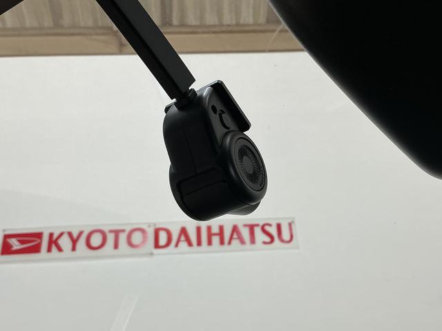 ロッキープレミアムＧ　ＨＥＶ　ナビ　全方位カメラ　ＥＴＣ　ドラレコナビ　パノラマモニター　ＥＴＣ　ドライブレコーダー　前後コーナーセンサー　前席シートヒーター　アダプティブクルーズコントロール　電子パーキング　オートブレーキホールド　オートマチックハイビーム　ＵＳＢ（京都府）の中古車