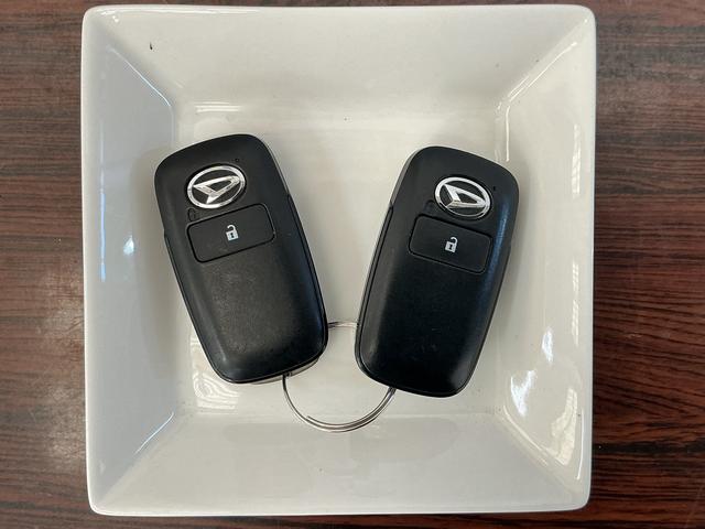 ロッキープレミアムＧ　ＨＥＶ　ナビ　全方位カメラ　ＥＴＣ　ドラレコナビ　パノラマモニター　ＥＴＣ　ドライブレコーダー　前後コーナーセンサー　前席シートヒーター　アダプティブクルーズコントロール　電子パーキング　オートブレーキホールド　オートマチックハイビーム　ＵＳＢ（京都府）の中古車