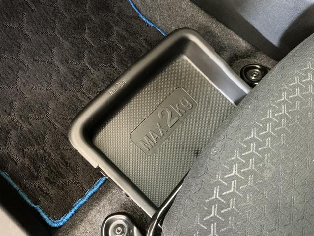 ロッキープレミアムＧ　ＨＥＶ　ナビ　全方位カメラ　ＥＴＣ　ドラレコナビ　パノラマモニター　ＥＴＣ　ドライブレコーダー　前後コーナーセンサー　前席シートヒーター　アダプティブクルーズコントロール　電子パーキング　オートブレーキホールド　オートマチックハイビーム　ＵＳＢ（京都府）の中古車