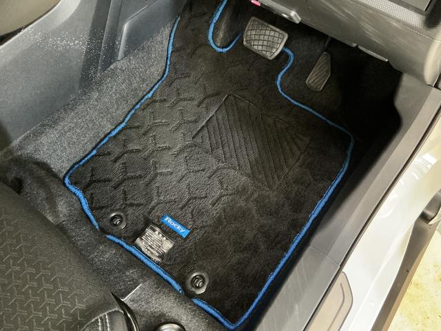 ロッキープレミアムＧ　ＨＥＶ　ナビ　全方位カメラ　ＥＴＣ　ドラレコナビ　パノラマモニター　ＥＴＣ　ドライブレコーダー　前後コーナーセンサー　前席シートヒーター　アダプティブクルーズコントロール　電子パーキング　オートブレーキホールド　オートマチックハイビーム　ＵＳＢ（京都府）の中古車