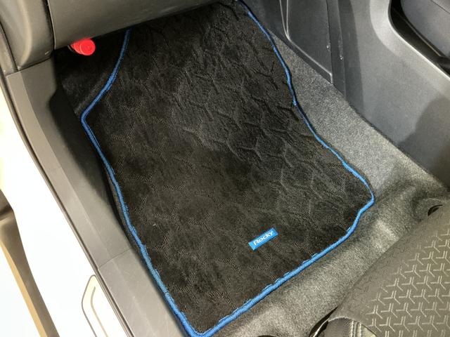 ロッキープレミアムＧ　ＨＥＶ　ナビ　全方位カメラ　ＥＴＣ　ドラレコナビ　パノラマモニター　ＥＴＣ　ドライブレコーダー　前後コーナーセンサー　前席シートヒーター　アダプティブクルーズコントロール　電子パーキング　オートブレーキホールド　オートマチックハイビーム　ＵＳＢ（京都府）の中古車