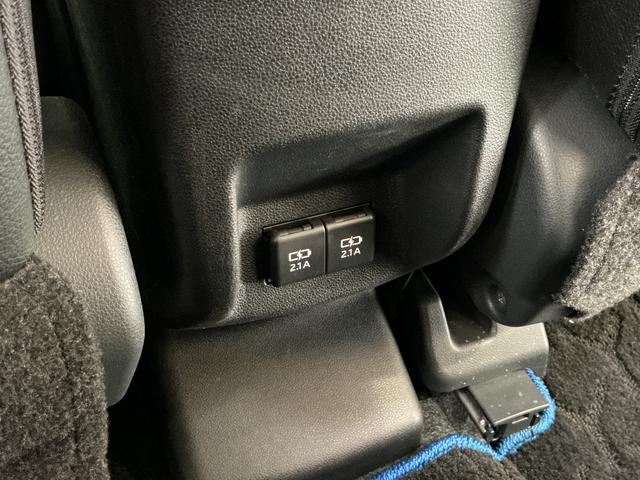 ロッキープレミアムＧ　ＨＥＶ　ナビ　全方位カメラ　ＥＴＣ　ドラレコナビ　パノラマモニター　ＥＴＣ　ドライブレコーダー　前後コーナーセンサー　前席シートヒーター　アダプティブクルーズコントロール　電子パーキング　オートブレーキホールド　オートマチックハイビーム　ＵＳＢ（京都府）の中古車