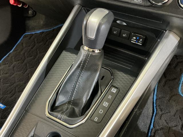 ロッキープレミアムＧ　ＨＥＶ　ナビ　全方位カメラ　ＥＴＣ　ドラレコナビ　パノラマモニター　ＥＴＣ　ドライブレコーダー　前後コーナーセンサー　前席シートヒーター　アダプティブクルーズコントロール　電子パーキング　オートブレーキホールド　オートマチックハイビーム　ＵＳＢ（京都府）の中古車