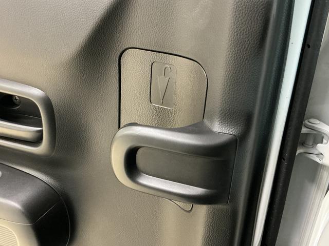 ワゴンＲＦＡ　ワンオーナー　４ＷＤ　ナビ　ＥＴＣ　シートヒーターワンオーナー　４ＷＤ　ナビ　ＥＴＣ　運転席シートヒーター　コーナーセンサー　ＵＳＢ接続　Ｂｌｕｅｔｏｏｔｈ　フルセグＴＶ　ＤＶＤ再生　オートライト　キーレスエントリー　横滑り防止装置　盗難防止装置（京都府）の中古車