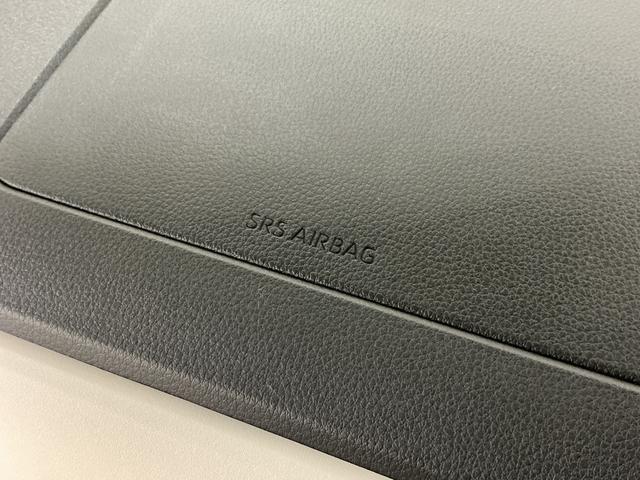 ムーヴキャンバスストライプスＧ　届出済未使用車　４ＷＤ　バックカメラ届出済未使用車　４ＷＤ　スマートアシスト　バックカメラ　ＬＥＤヘッドライト　プッシュボタンエンジンスタート　両側リヤパワースライドドア　コーナーセンサー　オートエアコン　オートライト　シートヒーター（京都府）の中古車