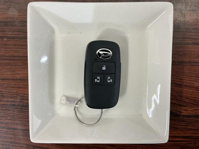 ムーヴキャンバスストライプスＧ　届出済み未使用車　全周囲カメラ　電動スライド届出済み未使用　全周囲カメラ　両側電動スライドドア　前後コーナーセンサー　前席シートヒーター　電子パーキング　オートブレーキホールド　オートマチックハイビーム　プッシュスタート　ホッとカップホルダー（京都府）の中古車