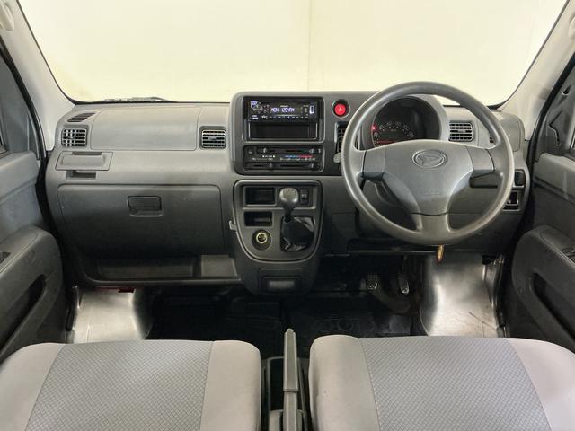 ハイゼットカーゴＤＸ　ワンオーナー　５速ＭＴ車　４ＷＤ　ＣＤオーディオワンオーナー　５速ＭＴ車　４ＷＤ　ＣＤオーディオ　ラバーマット　キーレスエントリー　ドアバイザー　マニュアルエアコン　ヘッドライトレべライザー　シガーソケット　スペアタイヤ（京都府）の中古車