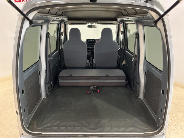 ハイゼットカーゴＤＸ　ワンオーナー　５速ＭＴ車　４ＷＤ　ＣＤオーディオワンオーナー　５速ＭＴ車　４ＷＤ　ＣＤオーディオ　ラバーマット　キーレスエントリー　ドアバイザー　マニュアルエアコン　ヘッドライトレべライザー　シガーソケット　スペアタイヤ（京都府）の中古車