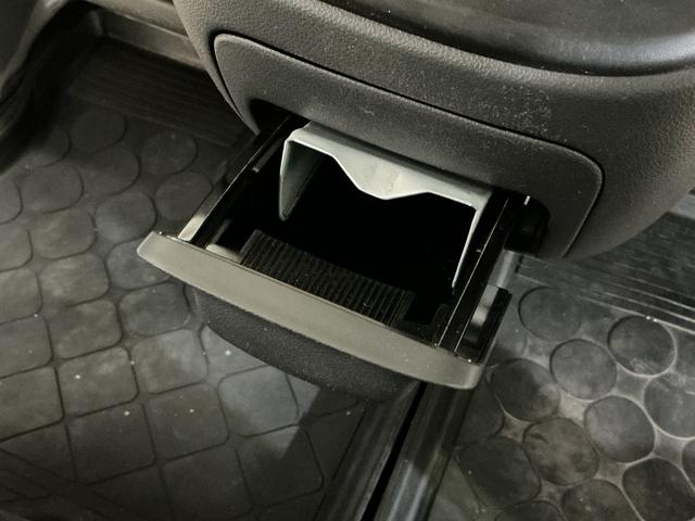 ハイゼットカーゴＤＸ　ワンオーナー　５速ＭＴ車　４ＷＤ　ＣＤオーディオワンオーナー　５速ＭＴ車　４ＷＤ　ＣＤオーディオ　ラバーマット　キーレスエントリー　ドアバイザー　マニュアルエアコン　ヘッドライトレべライザー　シガーソケット　スペアタイヤ（京都府）の中古車