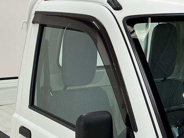 ハイゼットトラックスペシャル　５速ＭＴ車　４ＷＤ　ラジオデッキ　３方開５速ＭＴ車　４ＷＤ　ラジオデッキ　３方開　ドアバイザー　スペアキー有り　マニュアルエアコン　ヘッドライトレべライザー　シガーソケット　スペアタイヤ　バッテリーカバー　ラバーマット　パワーステアリング（京都府）の中古車