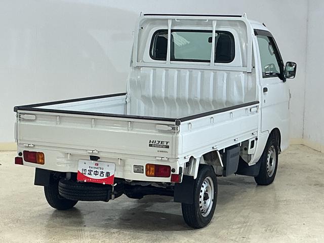 ハイゼットトラックスペシャル　５速ＭＴ車　４ＷＤ　ラジオデッキ　３方開５速ＭＴ車　４ＷＤ　ラジオデッキ　３方開　ドアバイザー　スペアキー有り　マニュアルエアコン　ヘッドライトレべライザー　シガーソケット　スペアタイヤ　バッテリーカバー　ラバーマット　パワーステアリング（京都府）の中古車