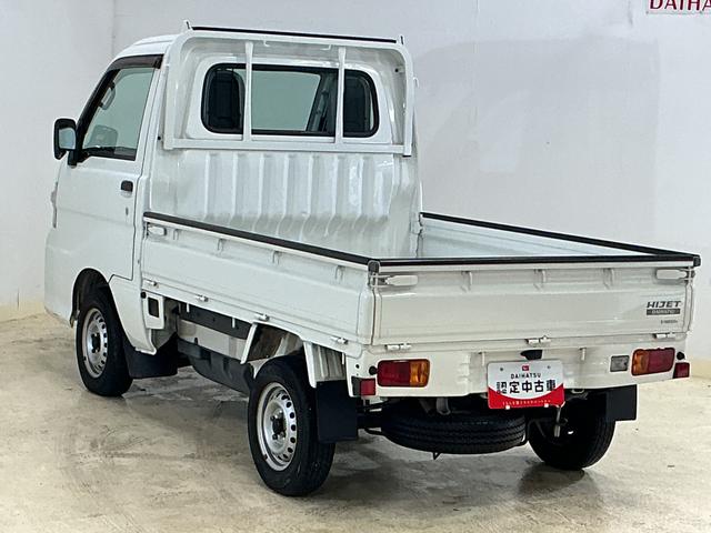 ハイゼットトラックスペシャル　５速ＭＴ車　４ＷＤ　ラジオデッキ　３方開５速ＭＴ車　４ＷＤ　ラジオデッキ　３方開　ドアバイザー　スペアキー有り　マニュアルエアコン　ヘッドライトレべライザー　シガーソケット　スペアタイヤ　バッテリーカバー　ラバーマット　パワーステアリング（京都府）の中古車