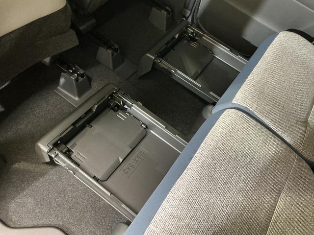 ムーヴキャンバスストライプスＧ　届出済み未使用車　バックカメラ　電動スライド届出済み未使用車　バックカメラ　両側電動スライドドア　前後コーナーセンサー　前席シートヒーター　電子パーキング　オートブレーキホールド　オートマチックハイビーム　ホッとカップホルダー　ＵＳＢ（京都府）の中古車