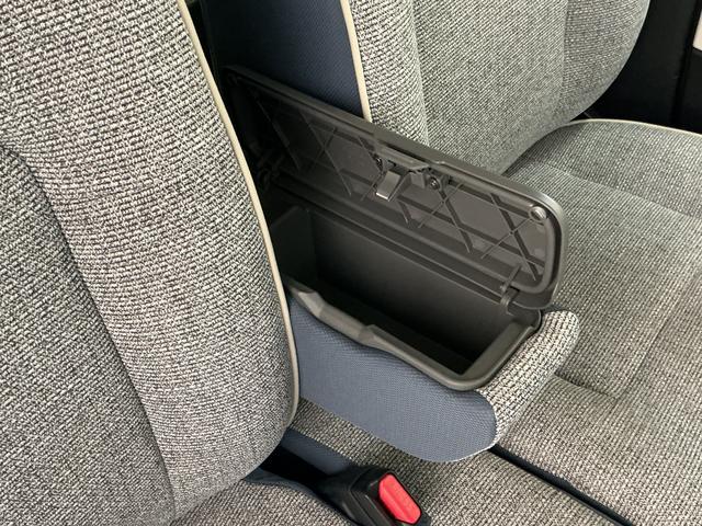 ムーヴキャンバスストライプスＧ　届出済み未使用車　バックカメラ　電動スライド届出済み未使用車　バックカメラ　両側電動スライドドア　前後コーナーセンサー　前席シートヒーター　電子パーキング　オートブレーキホールド　オートマチックハイビーム　ホッとカップホルダー　ＵＳＢ（京都府）の中古車