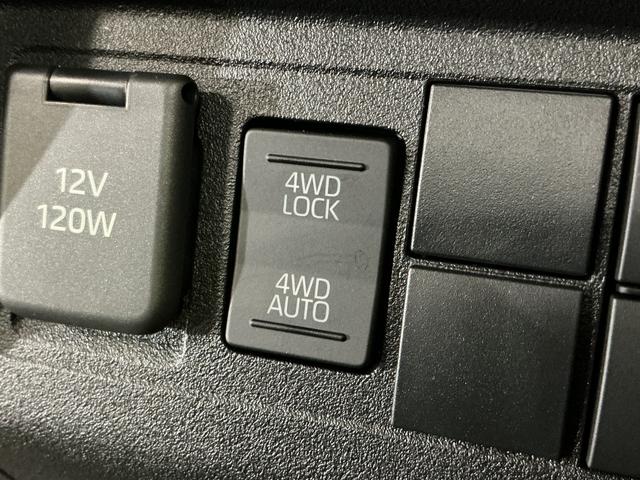 ハイゼットトラックスタンダード　ワンオーナー　４ＷＤ　ＣＶＴ車　ラジオデッキワンオーナー　４ＷＤ　ＣＶＴ車　ラジオデッキ　リアコーナーセンサー　オートマチックハイビーム　３方開　横滑り防止装置　オートライト　マニュアルエアコン　スマートアシスト　ヘッドライトレべライザー（京都府）の中古車