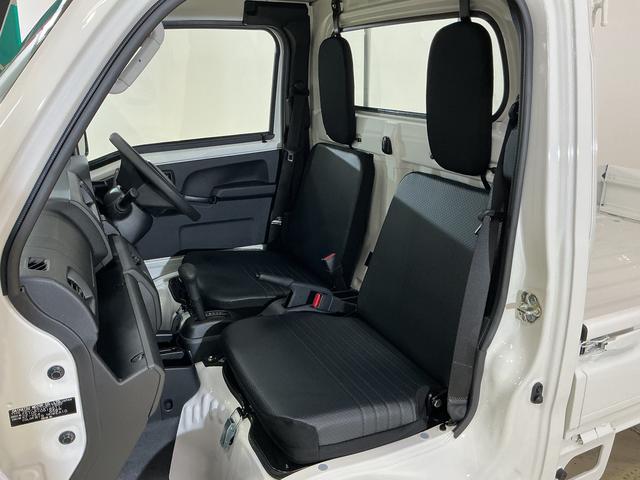 ハイゼットトラックスタンダード　ワンオーナー　４ＷＤ　ＣＶＴ車　ラジオデッキワンオーナー　４ＷＤ　ＣＶＴ車　ラジオデッキ　リアコーナーセンサー　オートマチックハイビーム　３方開　横滑り防止装置　オートライト　マニュアルエアコン　スマートアシスト　ヘッドライトレべライザー（京都府）の中古車