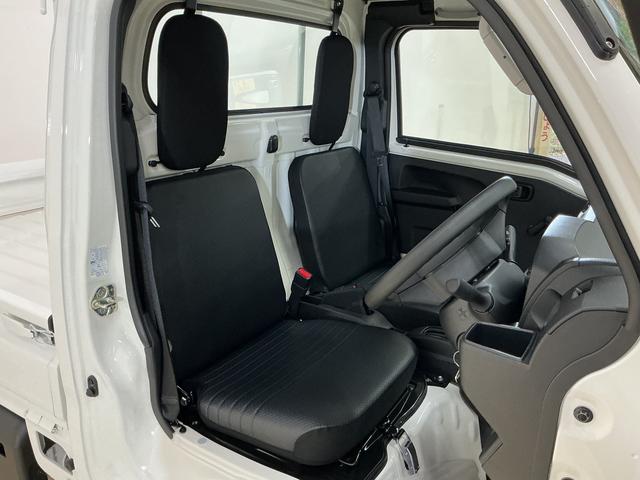 ハイゼットトラックスタンダード　ワンオーナー　４ＷＤ　ＣＶＴ車　ラジオデッキワンオーナー　４ＷＤ　ＣＶＴ車　ラジオデッキ　リアコーナーセンサー　オートマチックハイビーム　３方開　横滑り防止装置　オートライト　マニュアルエアコン　スマートアシスト　ヘッドライトレべライザー（京都府）の中古車