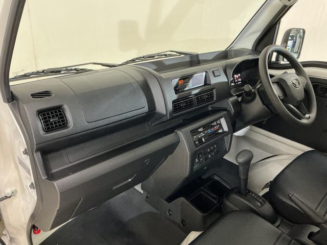 ハイゼットトラックスタンダード　ワンオーナー　４ＷＤ　ＣＶＴ車　ラジオデッキワンオーナー　４ＷＤ　ＣＶＴ車　ラジオデッキ　リアコーナーセンサー　オートマチックハイビーム　３方開　横滑り防止装置　オートライト　マニュアルエアコン　スマートアシスト　ヘッドライトレべライザー（京都府）の中古車