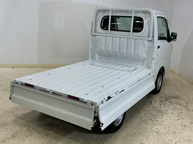 ハイゼットトラックスタンダード　ワンオーナー　４ＷＤ　ＣＶＴ車　ラジオデッキワンオーナー　４ＷＤ　ＣＶＴ車　ラジオデッキ　リアコーナーセンサー　オートマチックハイビーム　３方開　横滑り防止装置　オートライト　マニュアルエアコン　スマートアシスト　ヘッドライトレべライザー（京都府）の中古車