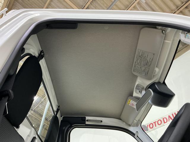 ハイゼットトラックスタンダード　ワンオーナー　４ＷＤ　ＣＶＴ車　ラジオデッキワンオーナー　４ＷＤ　ＣＶＴ車　ラジオデッキ　リアコーナーセンサー　オートマチックハイビーム　３方開　横滑り防止装置　オートライト　マニュアルエアコン　スマートアシスト　ヘッドライトレべライザー（京都府）の中古車