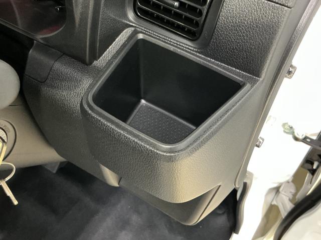 ハイゼットトラックスタンダード　ワンオーナー　４ＷＤ　ＣＶＴ車　ラジオデッキワンオーナー　４ＷＤ　ＣＶＴ車　ラジオデッキ　リアコーナーセンサー　オートマチックハイビーム　３方開　横滑り防止装置　オートライト　マニュアルエアコン　スマートアシスト　ヘッドライトレべライザー（京都府）の中古車