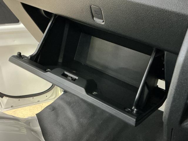 ハイゼットトラックスタンダード　ワンオーナー　４ＷＤ　ＣＶＴ車　ラジオデッキワンオーナー　４ＷＤ　ＣＶＴ車　ラジオデッキ　リアコーナーセンサー　オートマチックハイビーム　３方開　横滑り防止装置　オートライト　マニュアルエアコン　スマートアシスト　ヘッドライトレべライザー（京都府）の中古車