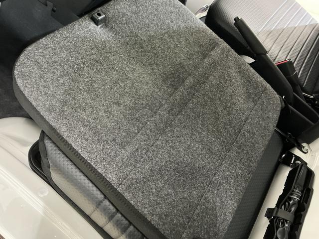 ハイゼットトラックスタンダード　ワンオーナー　４ＷＤ　ＣＶＴ車　ラジオデッキワンオーナー　４ＷＤ　ＣＶＴ車　ラジオデッキ　リアコーナーセンサー　オートマチックハイビーム　３方開　横滑り防止装置　オートライト　マニュアルエアコン　スマートアシスト　ヘッドライトレべライザー（京都府）の中古車