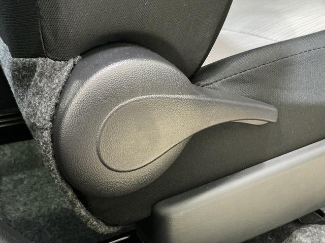 ミライースＬ　ＳＡIII　コーナーセンサー　オートマチックハイビーム前後コーナーセンサー　オートマチックハイビーム　アイドリングストップ　横滑り防止装置　オートライト　キーレスエントリー　スペアキー有り　ヘッドライトレべライザー　マニュアルエアコン　１２Ｖ電源ソケット（京都府）の中古車